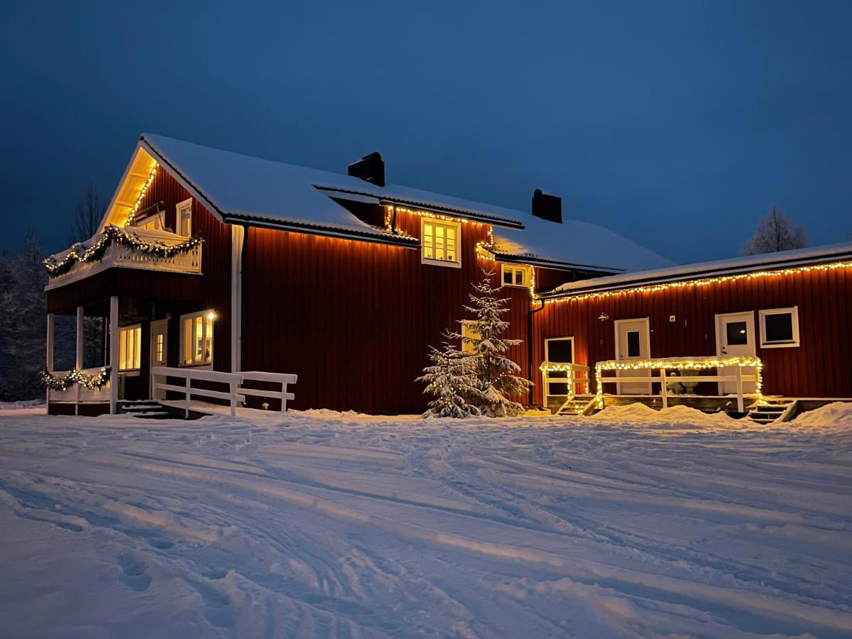 Swedish Adventure Apartment Brograngen Bagian luar foto