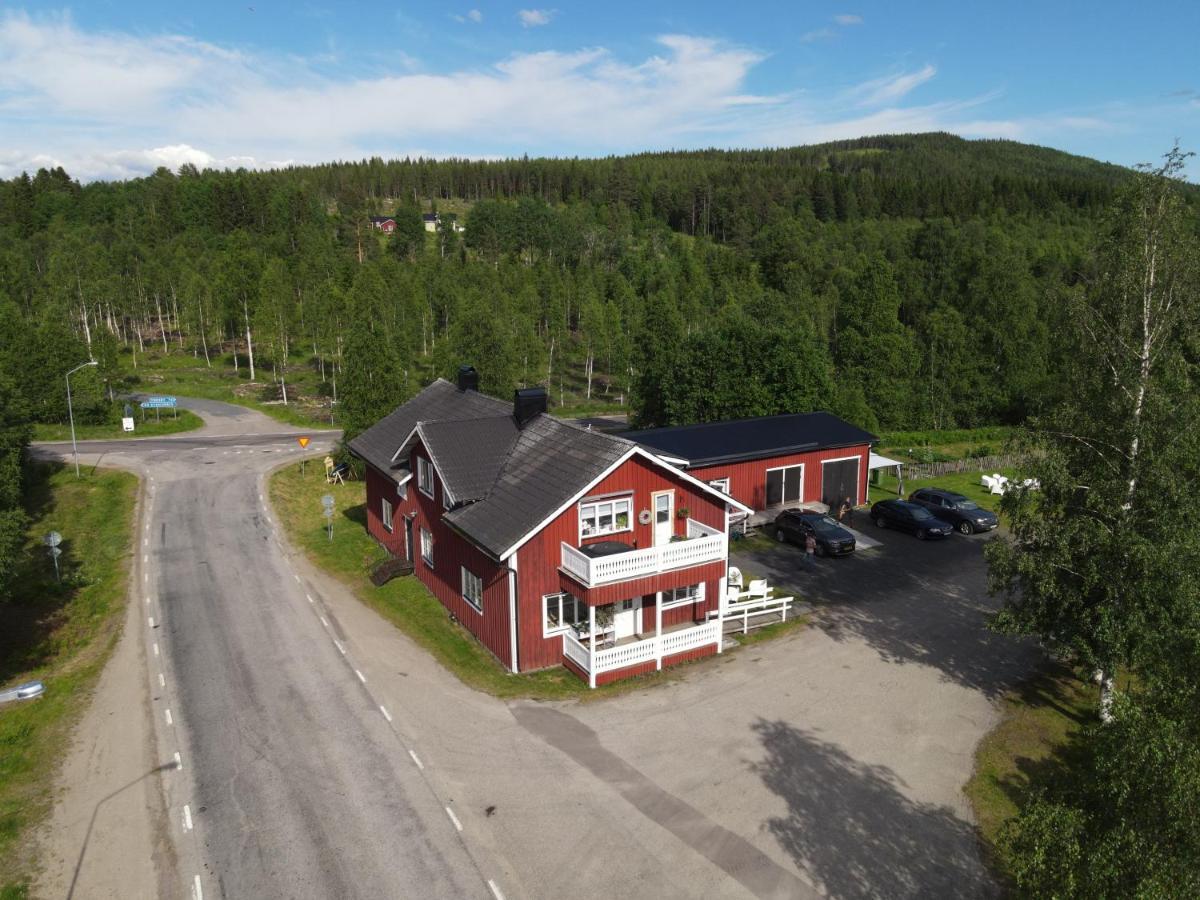 Swedish Adventure Apartment Brograngen Bagian luar foto